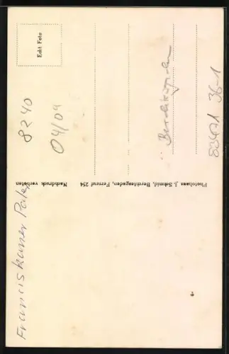 AK Pförtner zieht an einem Seil