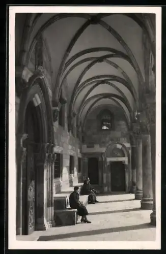 Foto-AK Dubrovnik, Gang des Klosters