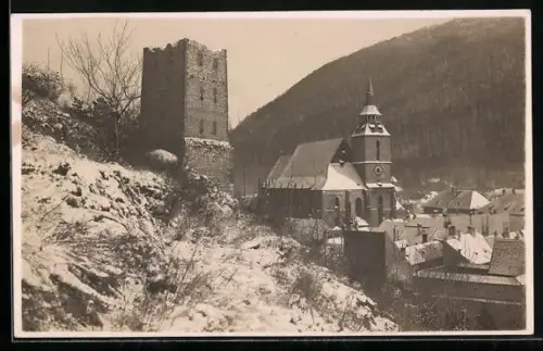 AK Kronstadt, Kirche und Turm im Schnee