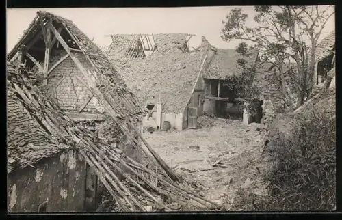 AK Aizelles, Zerstörte Dorfpartie