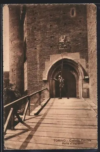 AK Torino, Castello Feudale, Porta d`ingresso