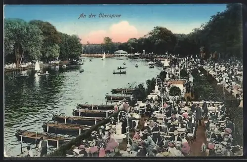 AK Berlin, Partie an der Oberspree mit vielen Besuchern