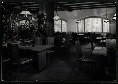 AK Bergen /Rügen, HO Rugard-Gaststätte, Innenansicht