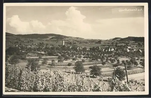 AK Ober-Rothweil a. K., Ortsansicht mit Kirche und umliegender Landschaft