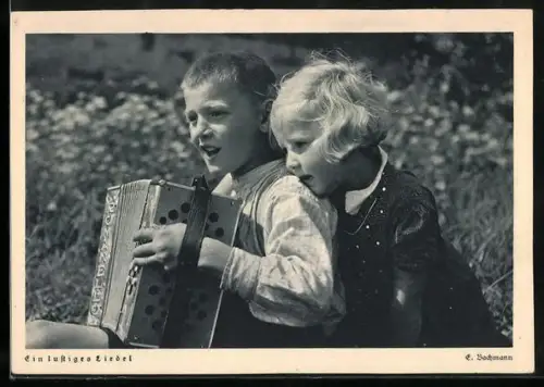 AK Mädchen und Junge mit Akkordeon