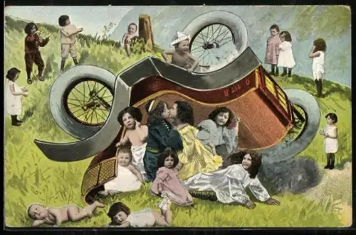 AK Auto liegt nach einem Unfall am Strassenrand umgeben von vielen Kindern, Fotomontage