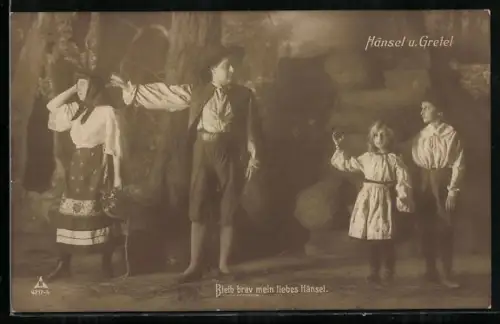 AK Hänsel und Gretel mit ihren Eltern
