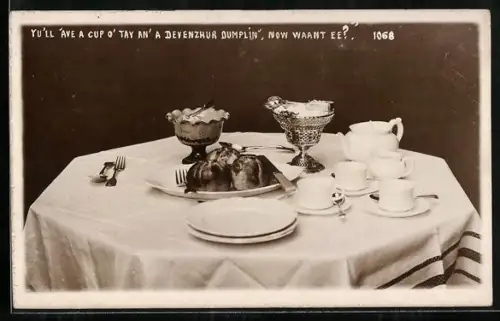 AK Englischer Nachmittagstee mit Scones und Sahne auf einer Tafel festlich angerichtet