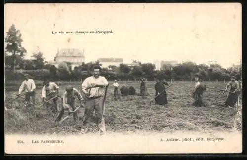 AK Les Faucheurs aux champs en Périgord, Landwirtschaft