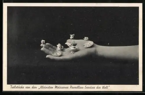 AK Teilstücke von den kleinsten Meissner Porzellan-Services der Welt