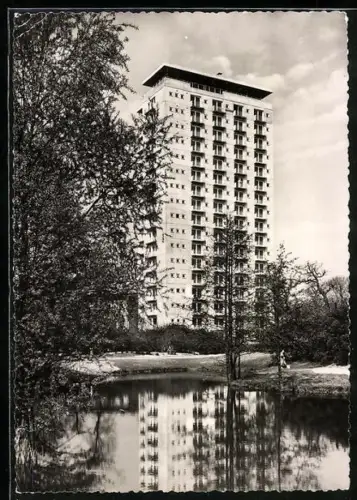AK Berlin, Hochhaus im Hansaviertel