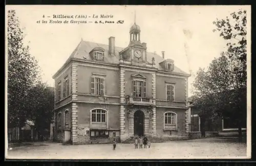 AK Rillieux /Ain, La Mairie et les Ecoles de Garcons