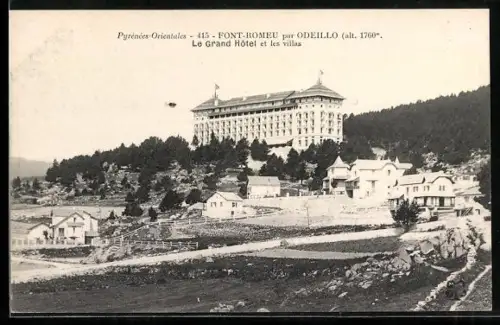 AK Font-Romeu /Odeillo, Le Grand Hôtel et les villas