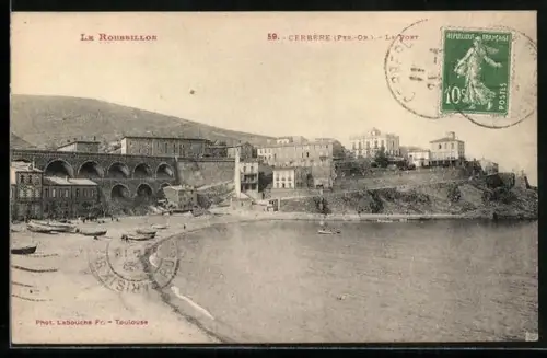 AK Cerbère /Pyr.-Or., Le Port et le pont sur la plage