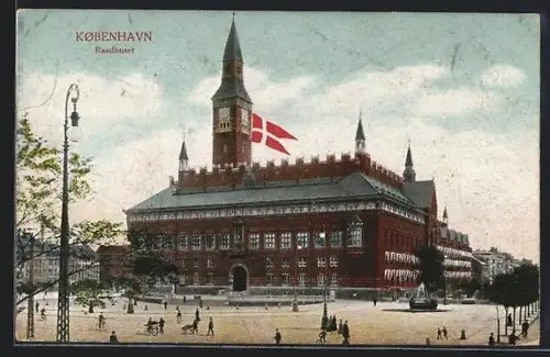AK Kobenhavn, Raadhuset, Rathaus mit Passanten