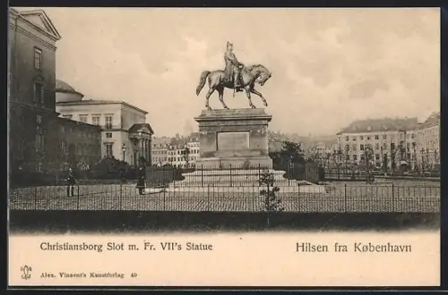AK Kobenhavn, Christiansborg Slot m. Fr. VII`s Statue