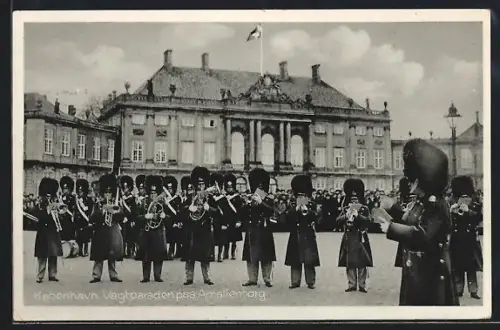 AK Kobenhavn, Vagtparaden paa Amalienborg