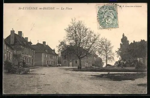AK St-Étienne-en-Bresse, La Place