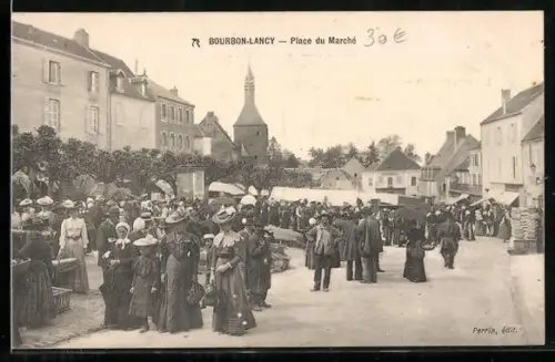 AK Bourbon-Lancy, Place du Marché animée avec foule et bâtiments historiques