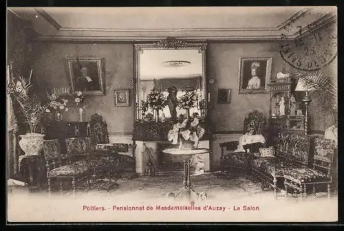 AK Poitiers, Pensionnat de Mesdemoiselles d`Auzay, Le Salon