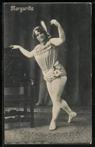 AK Margutitta bei einem Tanz