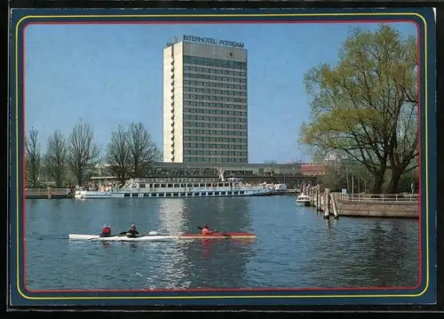 AK Postdam, Schiffsanlegestelle und Interhotel Potsdam mit Passagierschiff