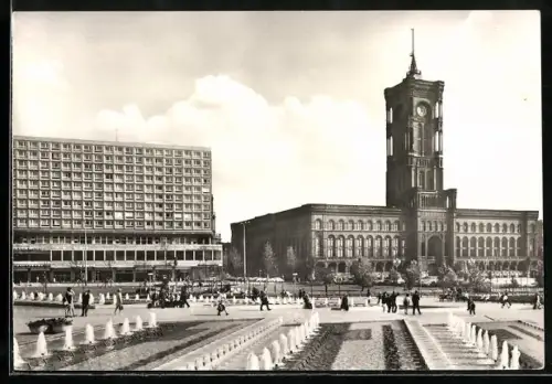 AK Berlin, Alexanderplatz mit Blick zum Berliner Rathaus