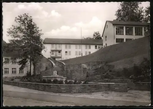 AK Berg. Gladbach, Evgl. Jungendheim mit Hildebrand Brunnen