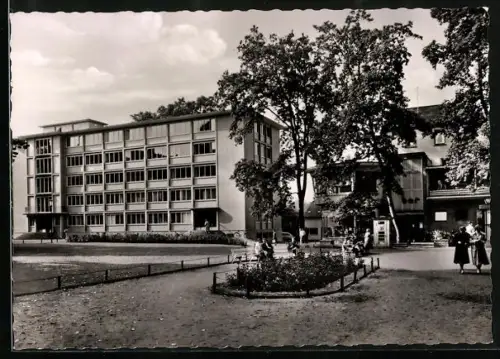 AK Berg. Gladbach, Partie am Markt