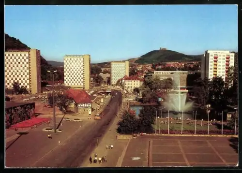 AK Suhl / Thür., Blick vom Stadtzentrum zum Ringberg mit dem VdgB-Ferienheim Ringberghaus