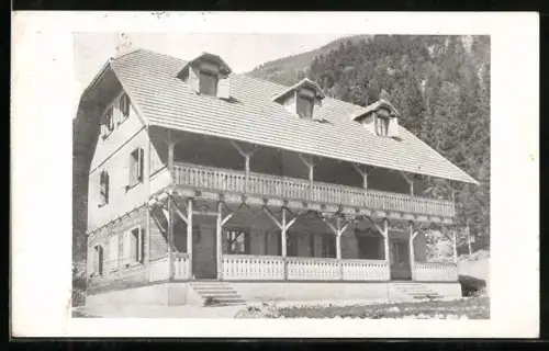 AK Brezje, Pocitniski dom nad Brezjami