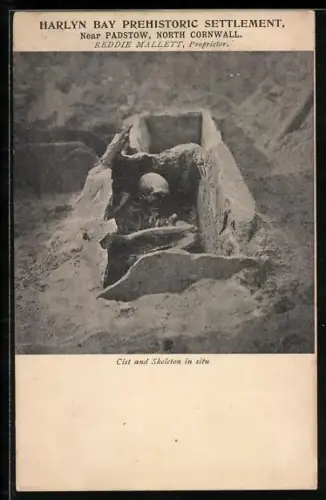 AK Padstow, Harlyn Bay Prehistoric Settlement, Cist and Skeleton in situ, Tod