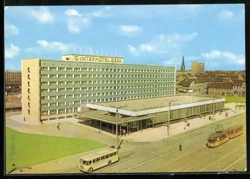 AK Gera, Interhotel mit Strassenbahn aus der Vogelschau