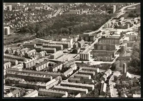 AK Hannover-Stöcken, Wohnbauten und Wäldchen vom Flugzeug aus