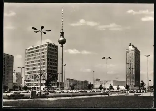 AK Berlin, Haus des Lehrers und Fernsehturm am Alexanderplatz