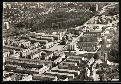 AK Hannover-Stöcken, Wohnbauten und Wäldchen vom Flugzeug aus