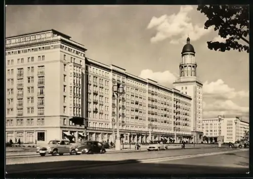 AK Berlin, Wohngebäude in der Karl-Marx-Allee