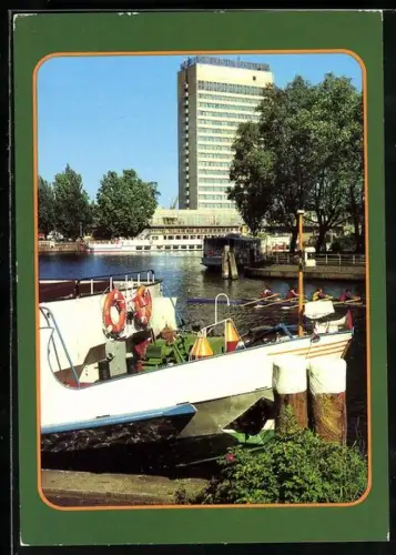 AK Potsdam, Interhotel Potsdam am Hafen der Weissen Flotte