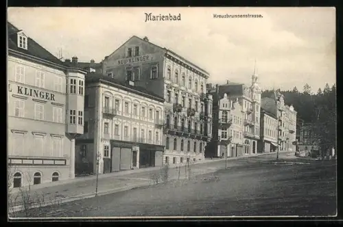 AK Marienbad, Kreuzbrunnenstrasse mit Neu-Klinger