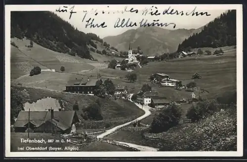 AK Tiefenbach b. Oberstdorf, Ortsansicht mit Kirche und umliegenden Bergen