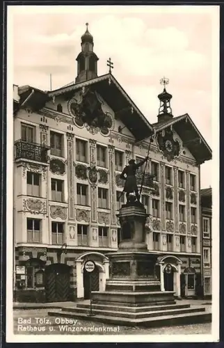 AK Bad Tölz /Obbay., Rathaus und Winzererdenkmal