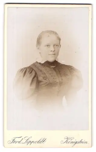 Fotografie Ferd. Lippoldt, Königstein, Martha Hohnstein im Porträt