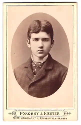 Fotografie Pokorny & Reuter, Wien, Kohlmarkt 1, Ludwig Mayer im Porträt