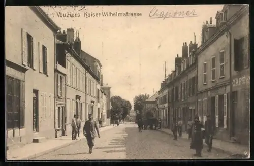AK Vouziers, Cafe in der Kaiser Wilhelmstrasse