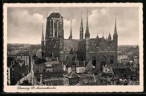 AK Danzig / Gdansk, Ortsansicht mit St. Marienkirche