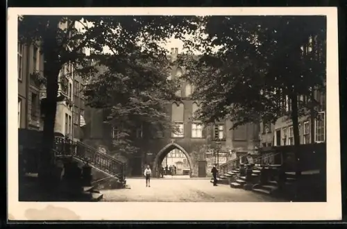 AK Danzig / Gdansk, Beischläge in der Brotbänkengasse
