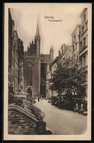 AK Danzig / Gdansk, Frauengasse mit Blick zur Kirche