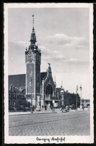 AK Danzig / Gdansk, Strassenpartie am Bahnhof