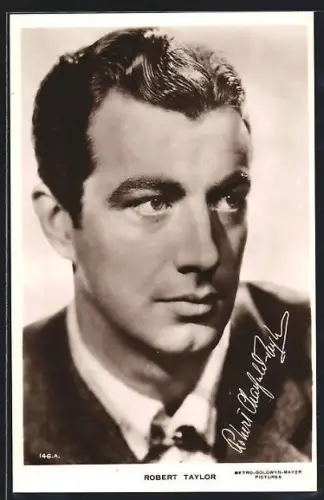 AK Schauspieler Robert Taylor schaut seitlich, Autogramm