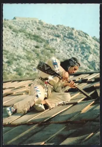 AK Schauspieler Pierre Brice in Unter Geiern